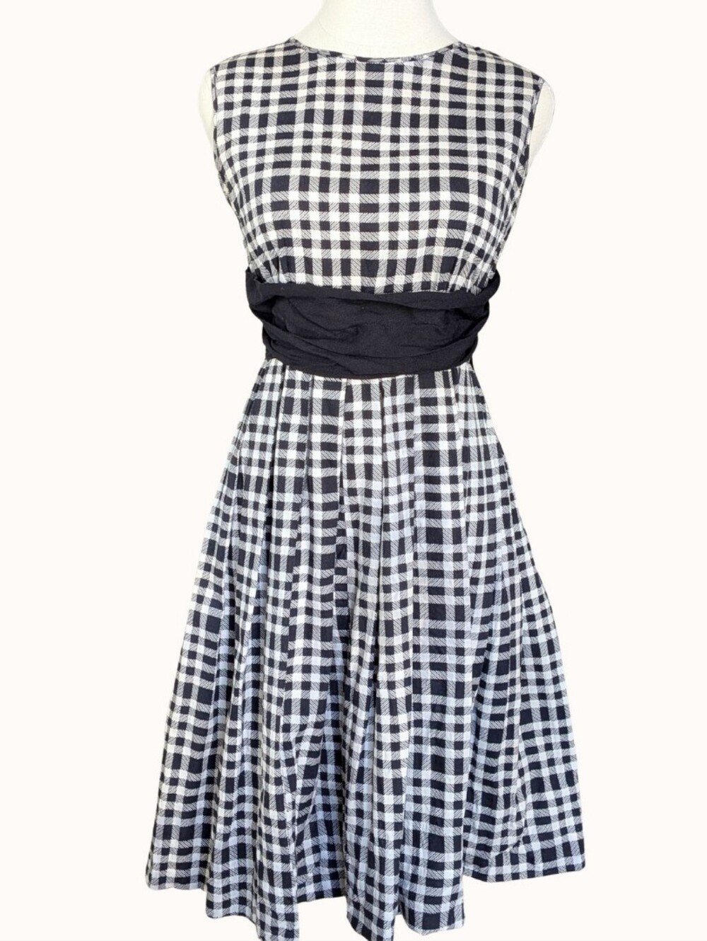 Vintage Mid Century Black and White Gingham Fit-and-Flare Dress w Belt Detail XS